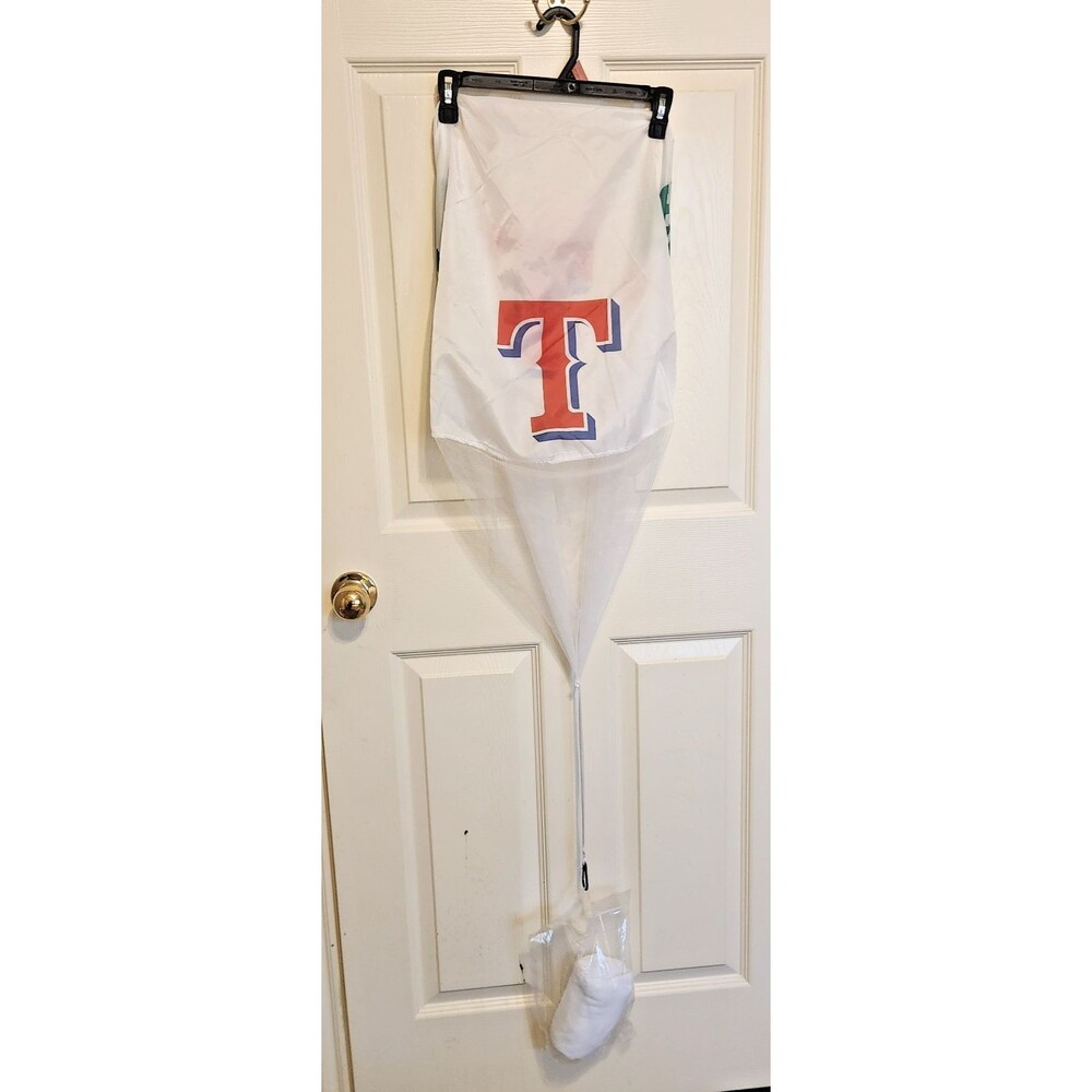 Texas Rangers 7-Eleven Parachute Drop Promo Shirt Globe Life Field Sealed